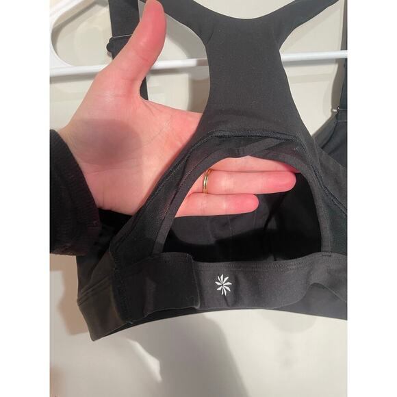 Athleta Ultimate Adjustable‎ Sports Bra in Black - Picture 8 of 9